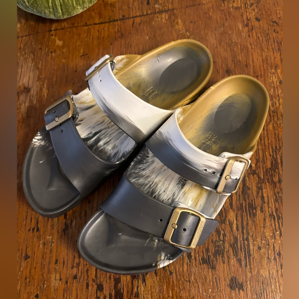 Birkenstock Arizona Essentials slides size 40